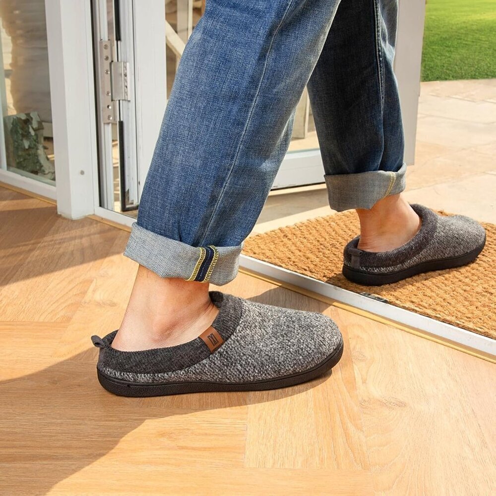 🆕Men's Grey Slip-on Slippers Comfy Memory Foam Closed-Toe Indoor House Shoes - Picture 4 of 10
